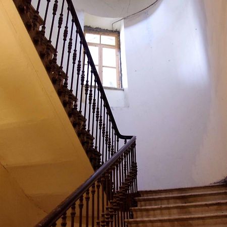 Apartment On Tabidze 第比利斯 外观 照片