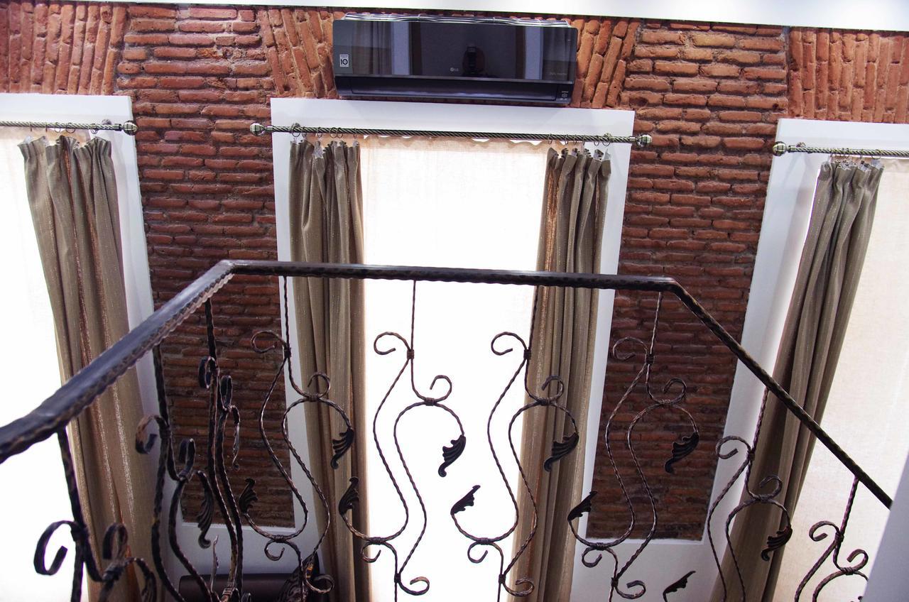 Apartment On Tabidze 第比利斯 外观 照片