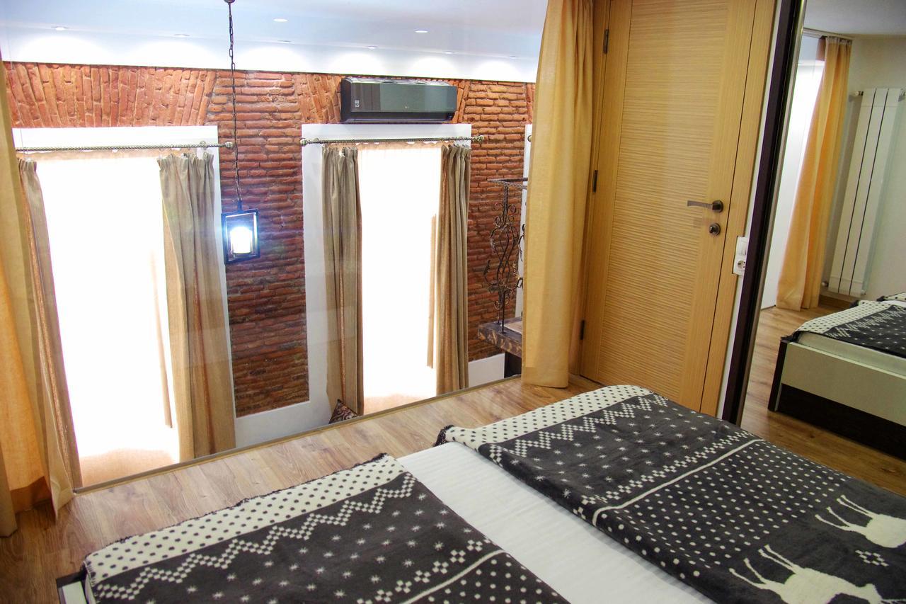Apartment On Tabidze 第比利斯 外观 照片
