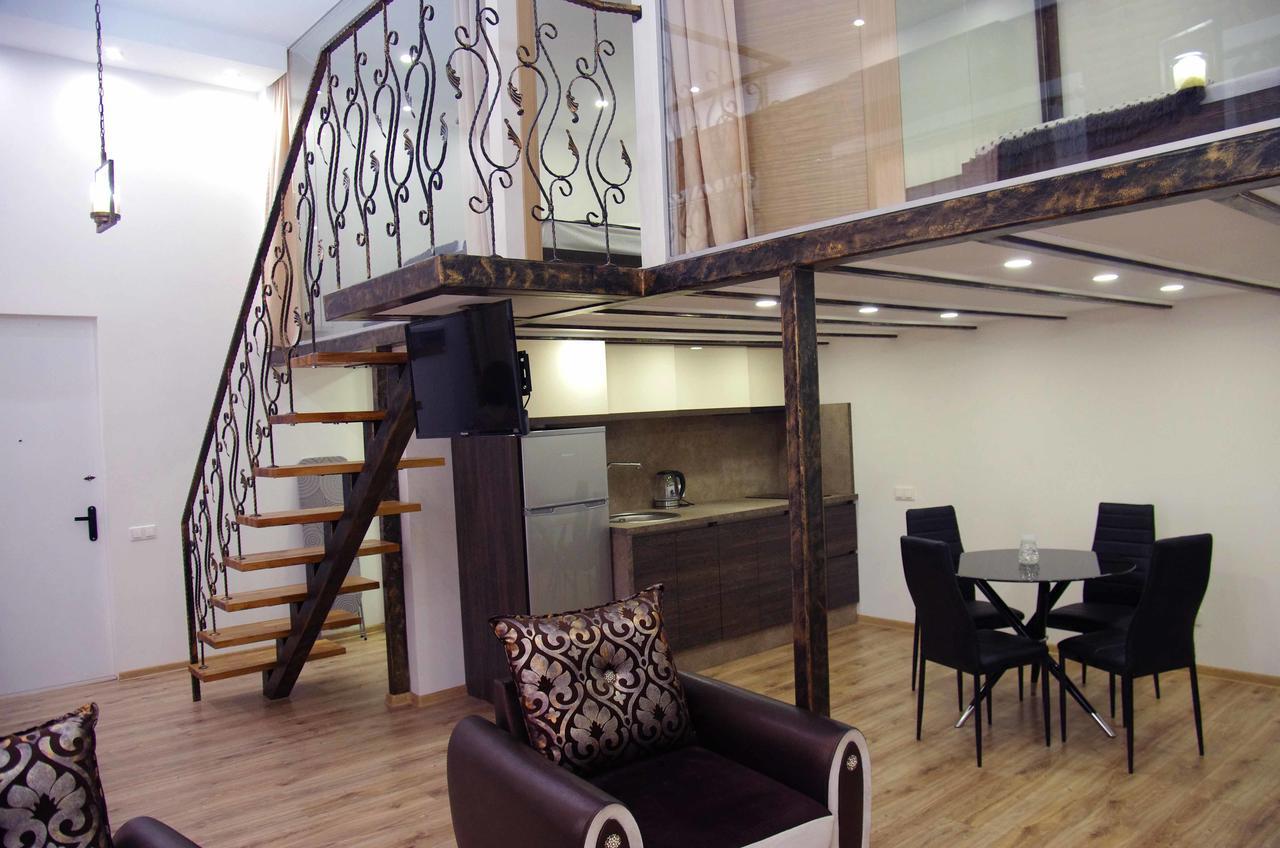 Apartment On Tabidze 第比利斯 外观 照片